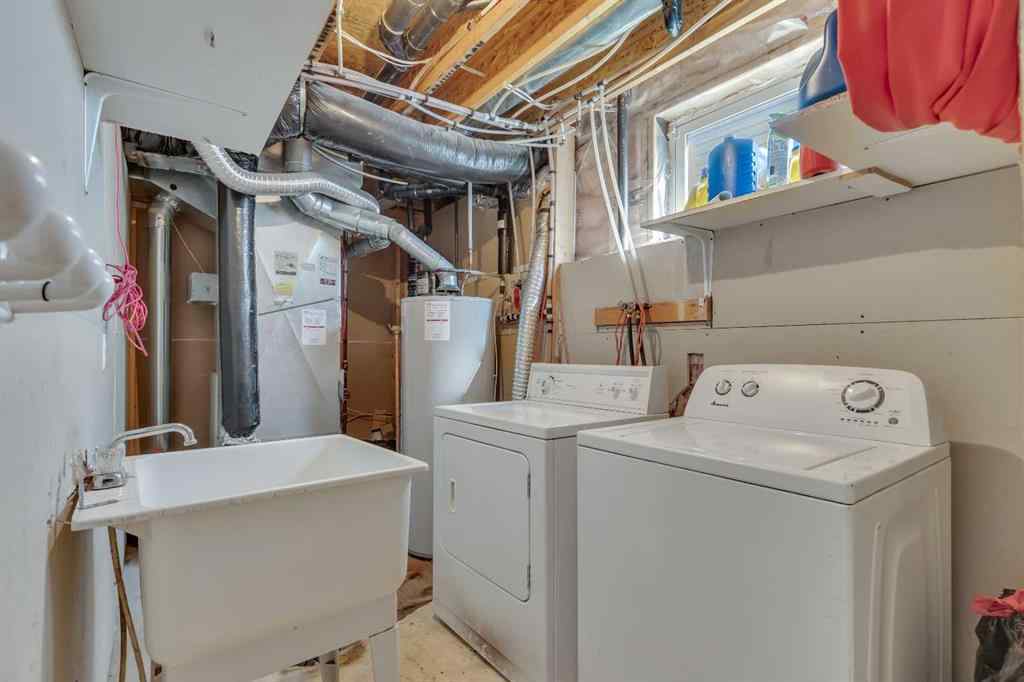 MLS® A2226094 - 231 Martinvalley Crescent NE in Martindale Calgary, Residential