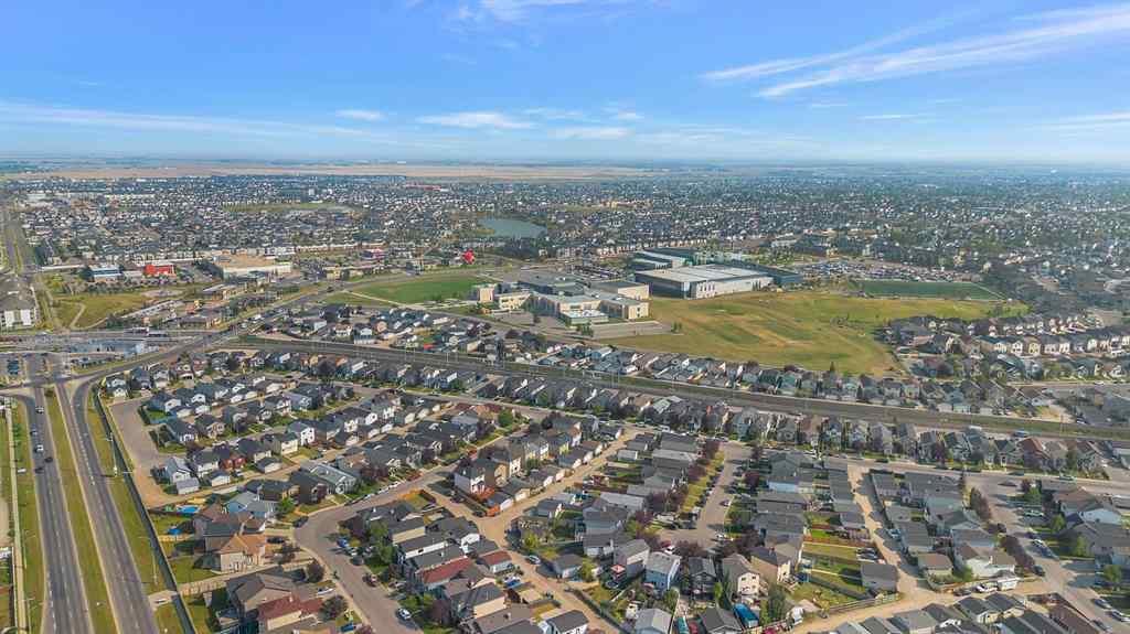 MLS® A2226094 - 231 Martinvalley Crescent NE in Martindale Calgary, Residential