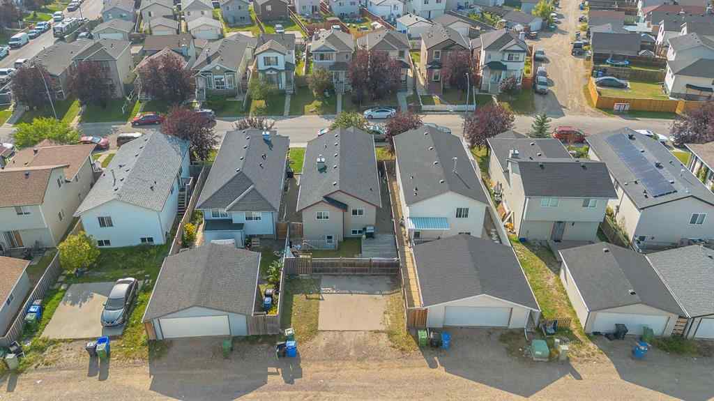 MLS® A2226094 - 231 Martinvalley Crescent NE in Martindale Calgary, Residential