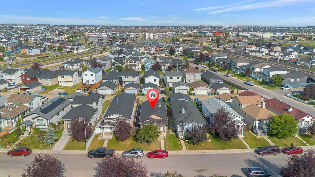 MLS® A2226094 - 231 Martinvalley Crescent NE in Martindale Calgary, Residential