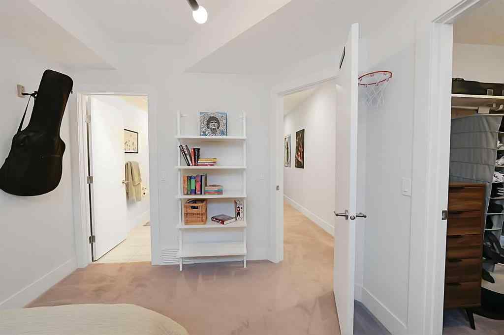 MLS® A2226113 - 139 31 Avenue NE in Tuxedo Park Calgary, Residential