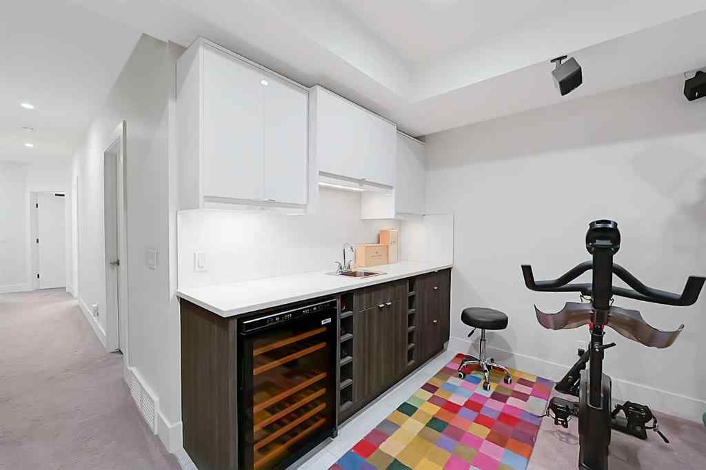 MLS® A2226113 - 139 31 Avenue NE in Tuxedo Park Calgary, Residential