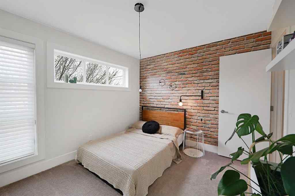 MLS® A2226113 - 139 31 Avenue NE in Tuxedo Park Calgary, Residential