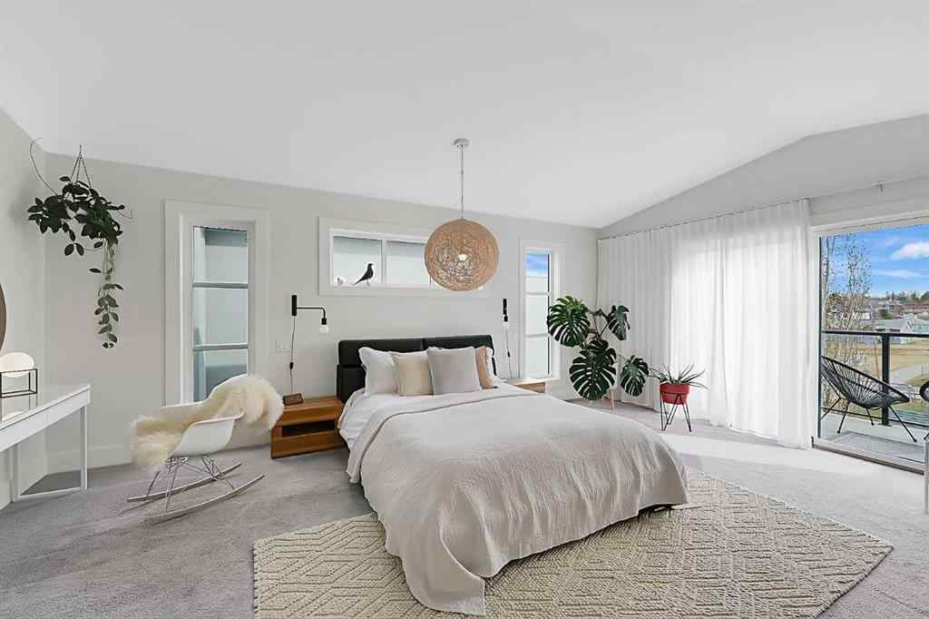 MLS® A2226113 - 139 31 Avenue NE in Tuxedo Park Calgary, Residential