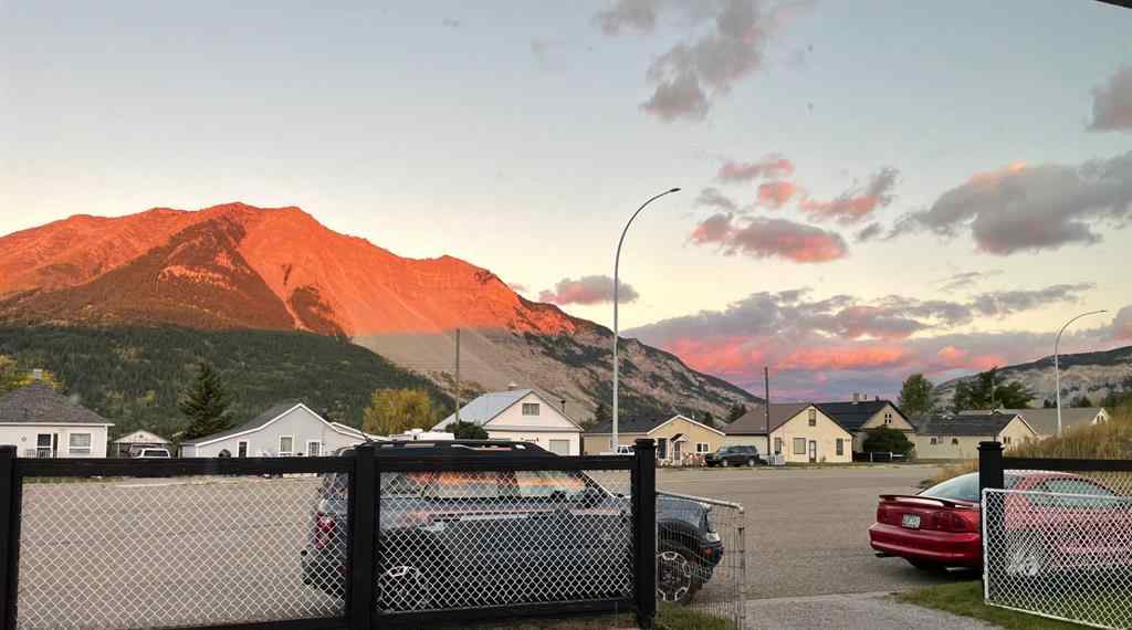 MLS® A2226137 - 2702 216street   in NONE Bellevue, Residential