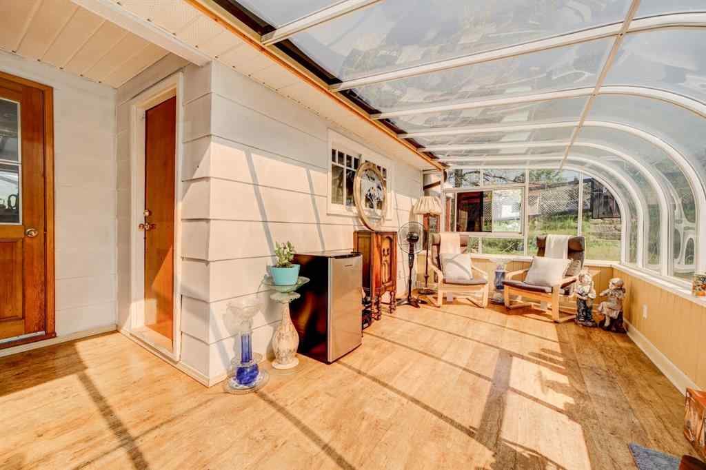MLS® A2226137 - 2702 216street   in NONE Bellevue, Residential