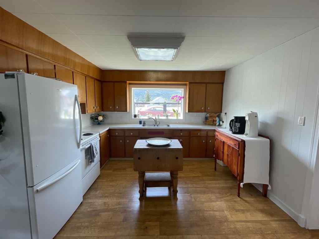 MLS® A2226137 - 2702 216street   in NONE Bellevue, Residential