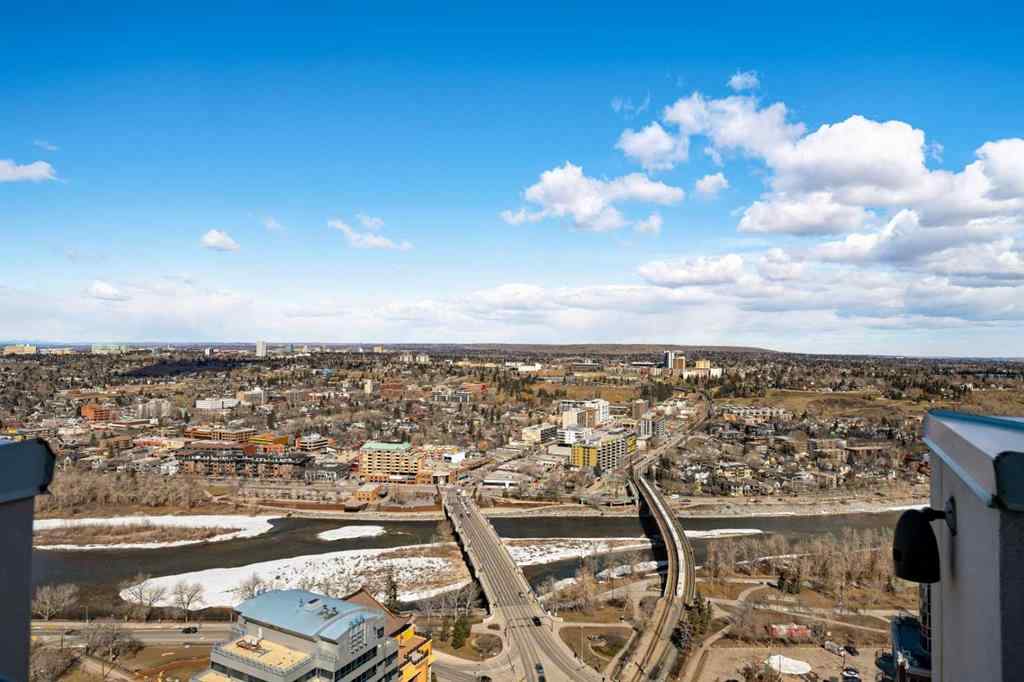 MLS® A2226199 - Unit #3007 930 6 Avenue SW in Downtown Commercial Core Calgary, Residential