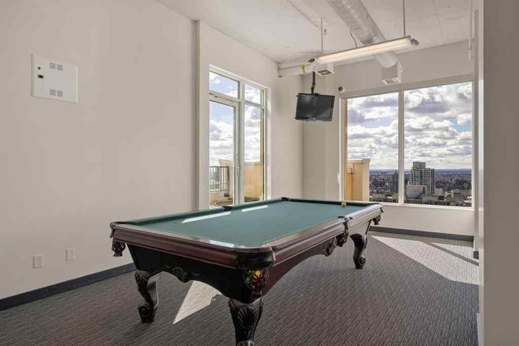 MLS® A2226199 - Unit #3007 930 6 Avenue SW in Downtown Commercial Core Calgary, Residential