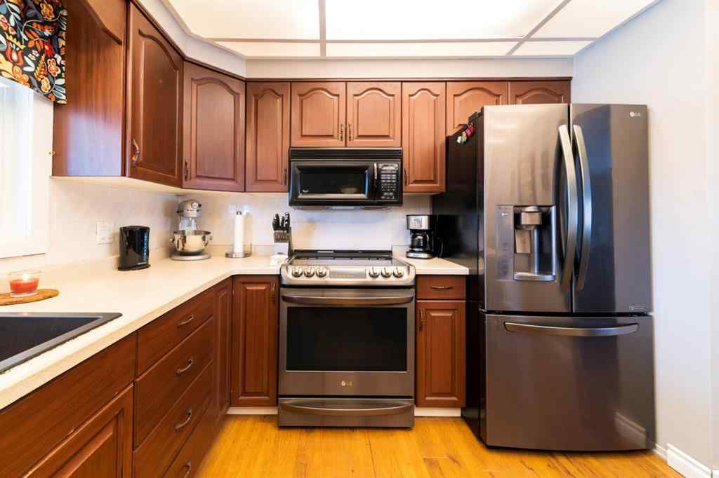 MLS® A2226228 - 517 2 Street Crescent  in Wainwright Wainwright, Residential