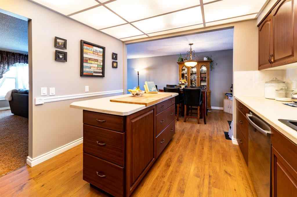 MLS® A2226228 - 517 2 Street Crescent  in Wainwright Wainwright, Residential