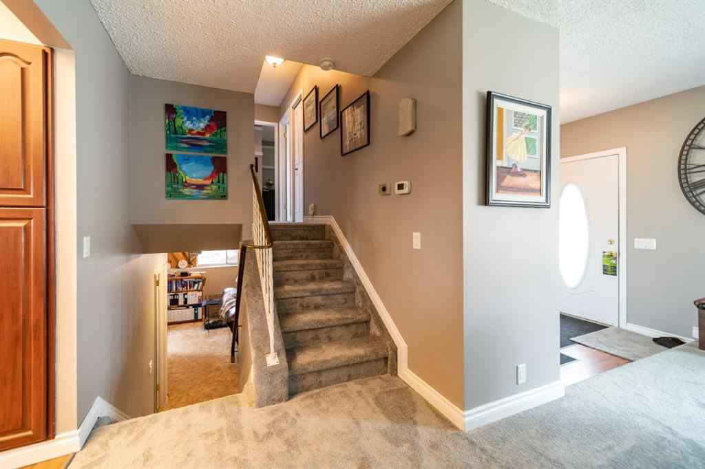MLS® A2226228 - 517 2 Street Crescent  in Wainwright Wainwright, Residential