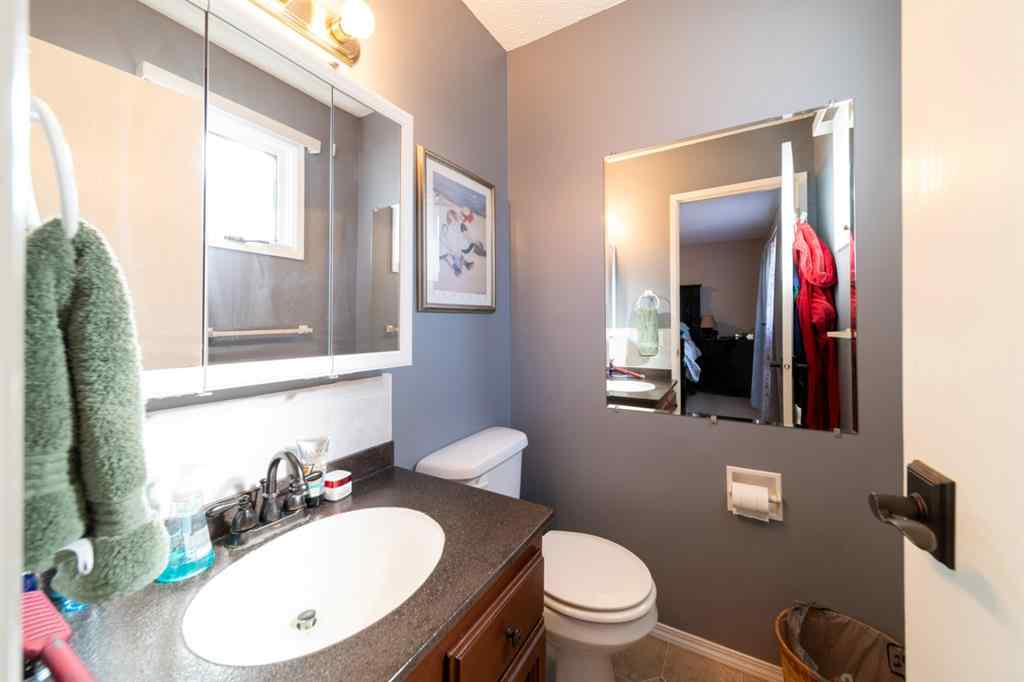 MLS® A2226228 - 517 2 Street Crescent  in Wainwright Wainwright, Residential