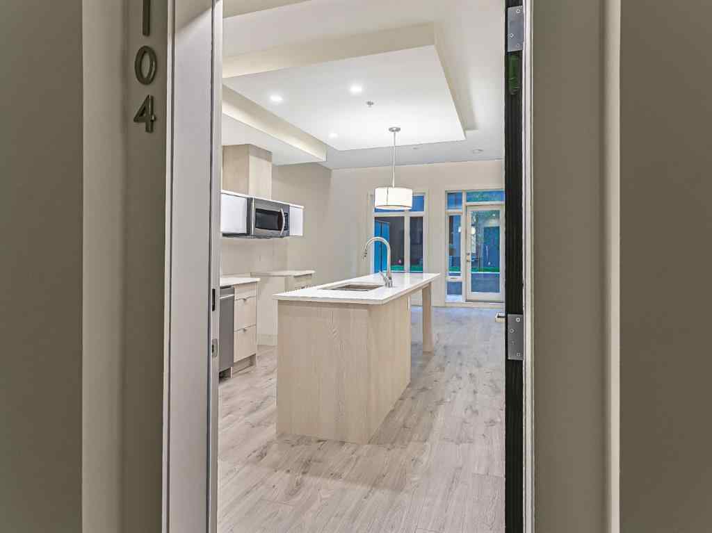 MLS® A2226232 - Unit #1-30 1510 30 Avenue SW in South Calgary Calgary, Multi-Family