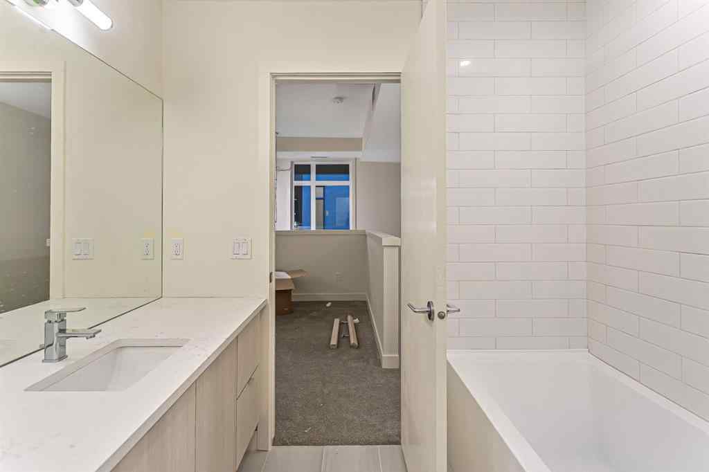 MLS® A2226232 - Unit #1-30 1510 30 Avenue SW in South Calgary Calgary, Multi-Family