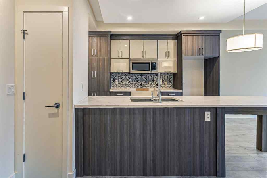 MLS® A2226232 - Unit #1-30 1510 30 Avenue SW in South Calgary Calgary, Multi-Family