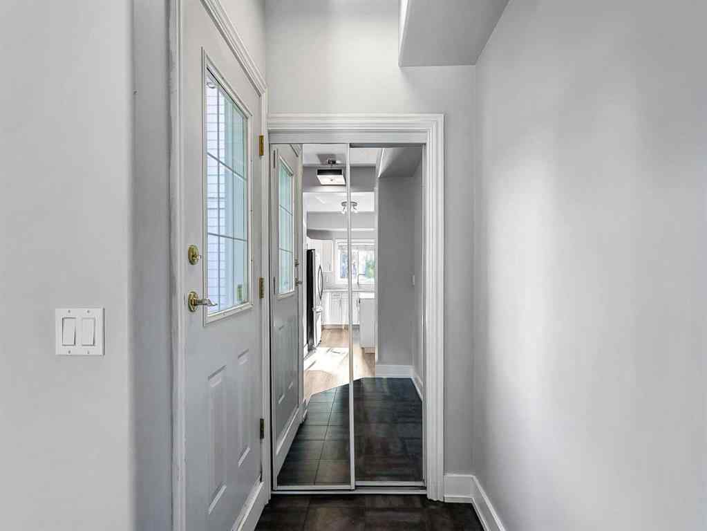 MLS® A2226249 - Unit #2 1720 11 Street SW in Lower Mount Royal Calgary, Residential