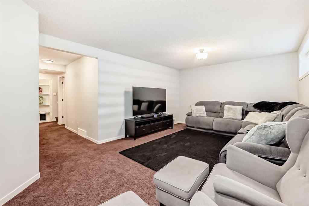 MLS® A2226275 - 2122 Brightoncrest Common SE in New Brighton Calgary, Residential
