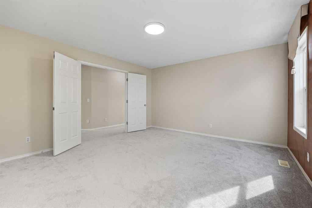 MLS® A2226308 - 14 Rockborough Park NW in Rocky Ridge Calgary, Residential