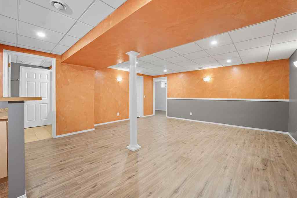 MLS® A2226308 - 14 Rockborough Park NW in Rocky Ridge Calgary, Residential