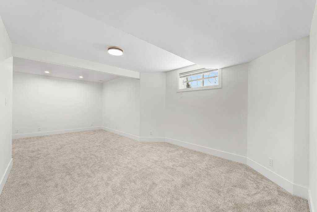MLS® A2226313 - 5 Mckenzie Lake Point SE in McKenzie Lake Calgary, Residential