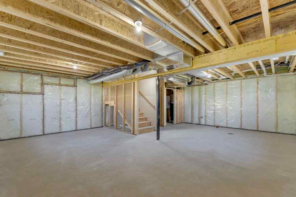 MLS® A2226332 - 115 Hampton Crescent  in Hampton Pointe Sylvan Lake, Residential