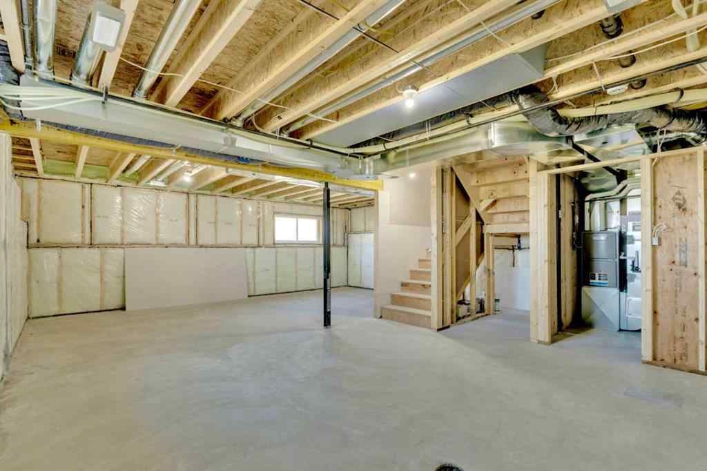 MLS® A2226332 - 115 Hampton Crescent  in Hampton Pointe Sylvan Lake, Residential
