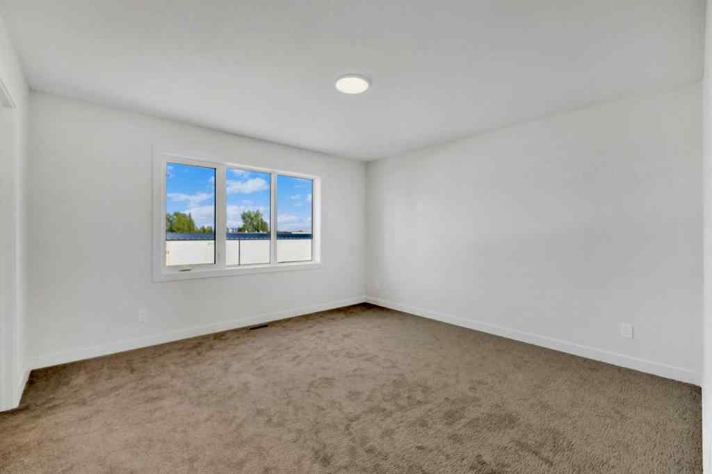 MLS® A2226332 - 115 Hampton Crescent  in Hampton Pointe Sylvan Lake, Residential