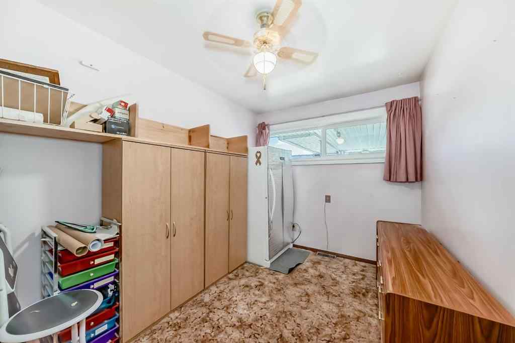 MLS® A2226409 - 2715 40 Street SW in Glendale Calgary, Residential