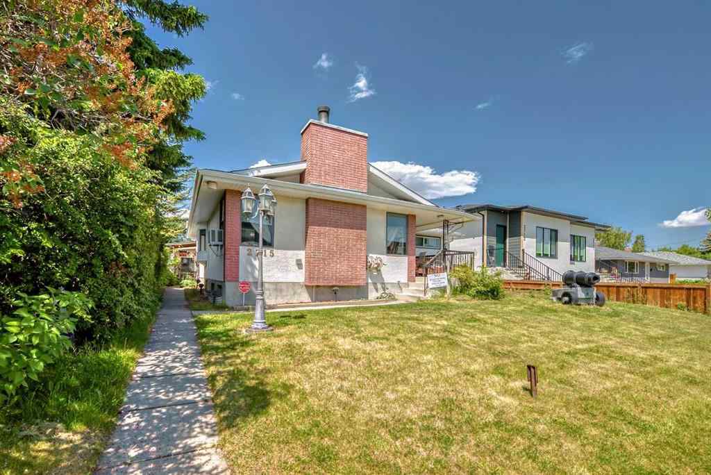 MLS® A2226409 - 2715 40 Street SW in Glendale Calgary, Residential