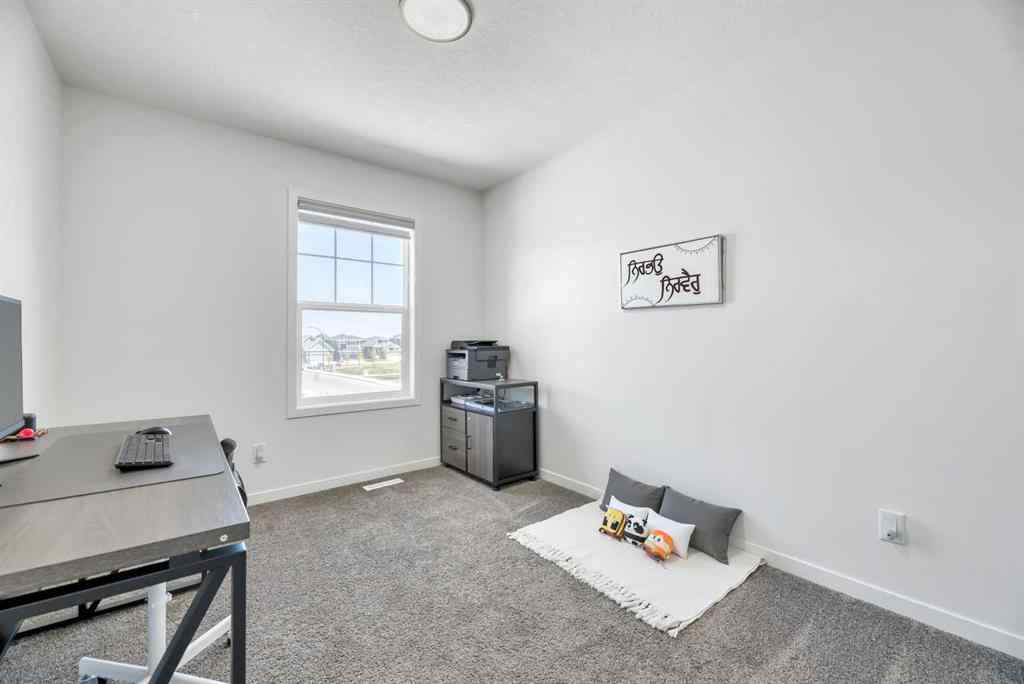 MLS® A2226467 - 31 Creekside Grove SW in Pine Creek Calgary, Residential