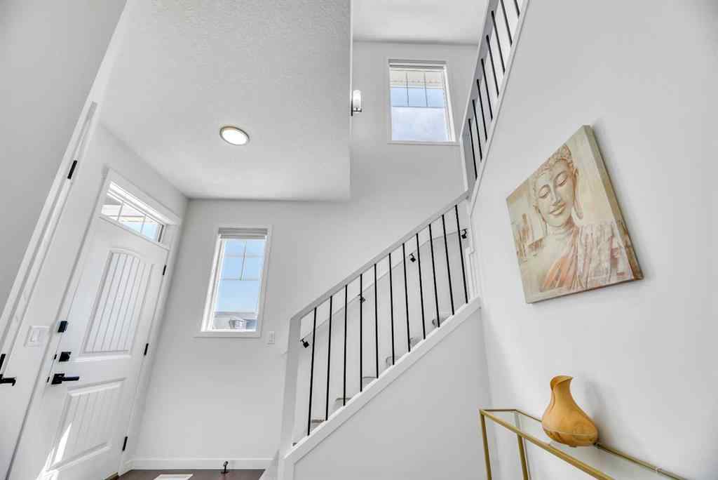 MLS® A2226467 - 31 Creekside Grove SW in Pine Creek Calgary, Residential