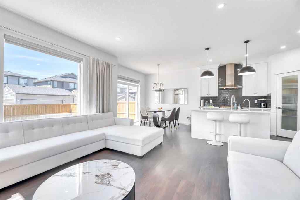MLS® A2226467 - 31 Creekside Grove SW in Pine Creek Calgary, Residential