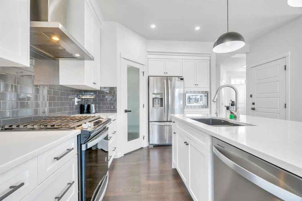 MLS® A2226467 - 31 Creekside Grove SW in Pine Creek Calgary, Residential