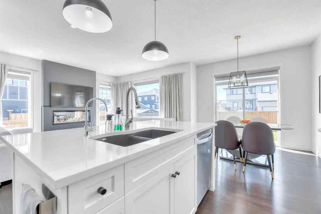 MLS® A2226467 - 31 Creekside Grove SW in Pine Creek Calgary, Residential