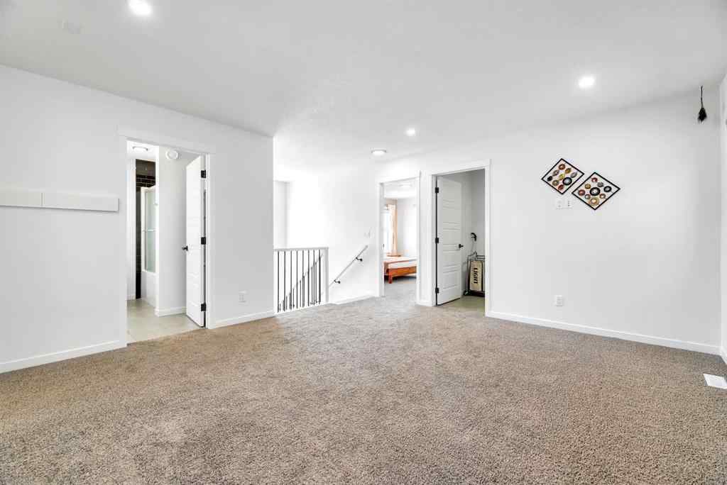MLS® A2226467 - 31 Creekside Grove SW in Pine Creek Calgary, Residential