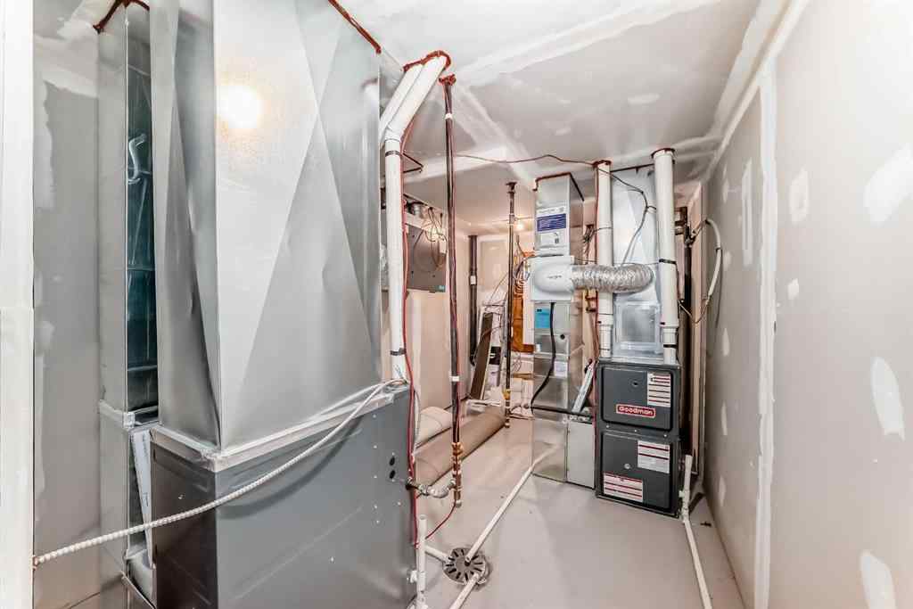 MLS® A2226470 - 33 Bartlett Way  in Rangeview Calgary, Residential