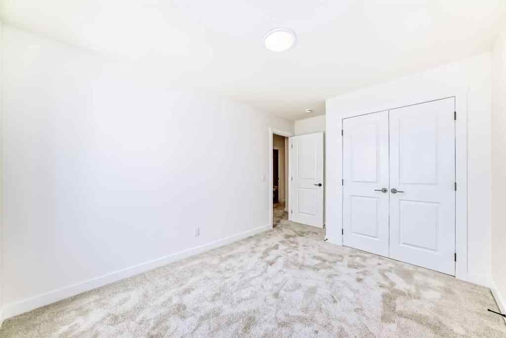 MLS® A2226470 - 33 Bartlett Way  in Rangeview Calgary, Residential