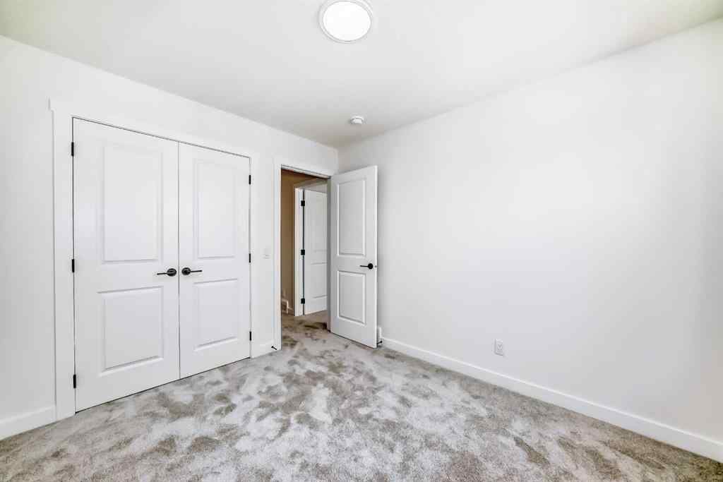 MLS® A2226470 - 33 Bartlett Way  in Rangeview Calgary, Residential