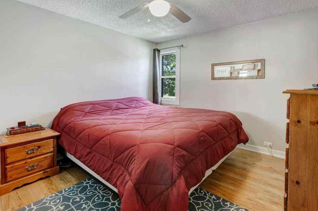 MLS® A2226563 - 5223 3 Street W in NONE Claresholm, Residential
