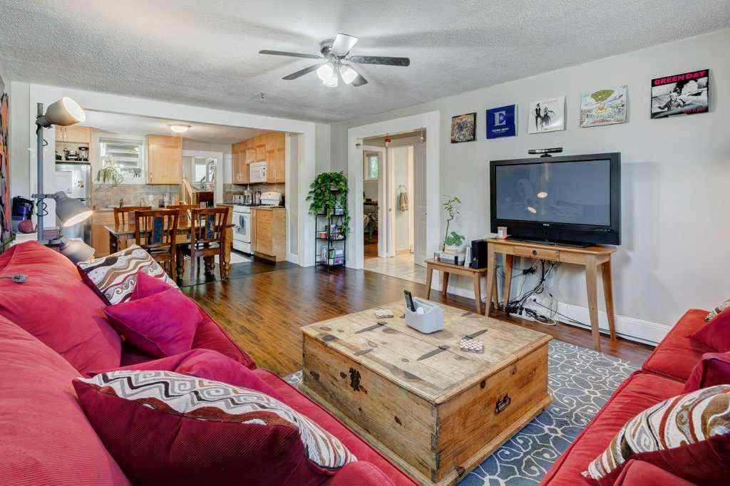 MLS® A2226563 - 5223 3 Street W in NONE Claresholm, Residential