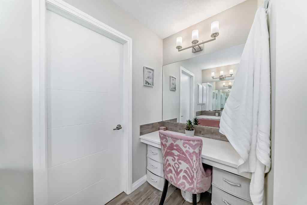 MLS® A2226586 - 212 Auburn Meadows Crescent SE in Auburn Bay Calgary, Residential