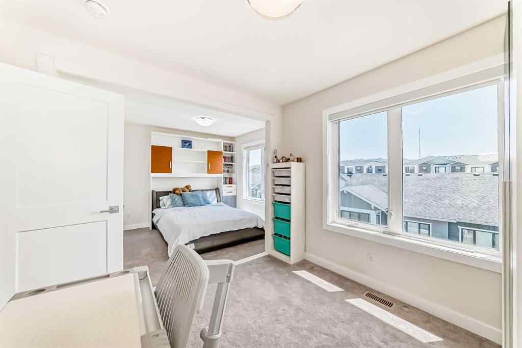 MLS® A2226588 - 932 Crestridge Common SW in Crestmont Calgary, Residential