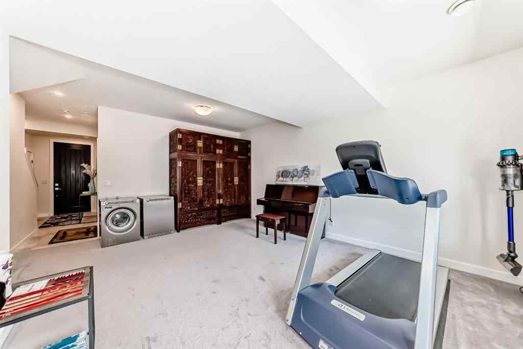 MLS® A2226588 - 932 Crestridge Common SW in Crestmont Calgary, Residential