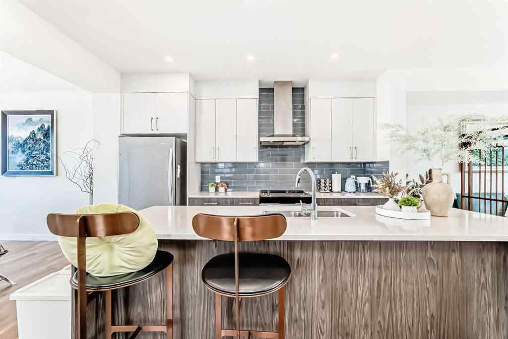 MLS® A2226588 - 932 Crestridge Common SW in Crestmont Calgary, Residential