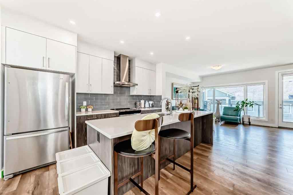 MLS® A2226588 - 932 Crestridge Common SW in Crestmont Calgary, Residential