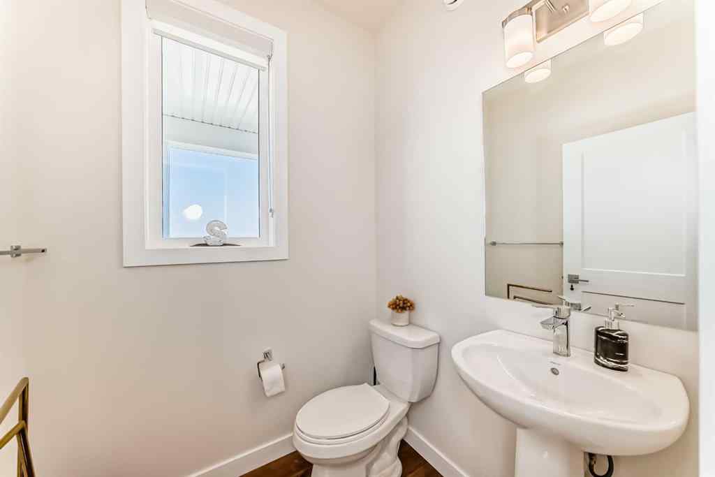 MLS® A2226588 - 932 Crestridge Common SW in Crestmont Calgary, Residential