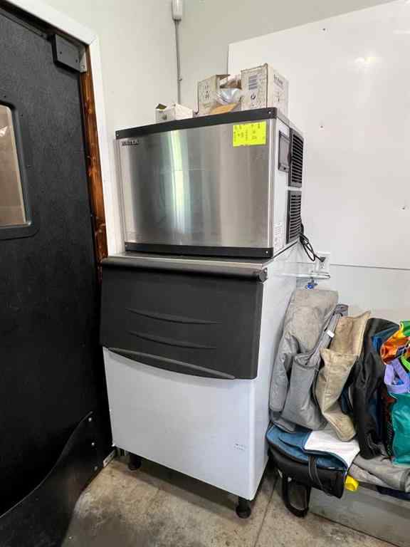 MLS® A2226590 - 50 N Main Street  in NONE Hill Spring, Commercial