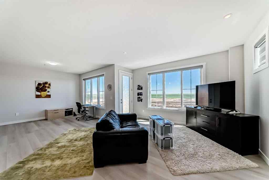 MLS® A2226594 - 816 Edgefield Street  in Edgefield Strathmore, Residential