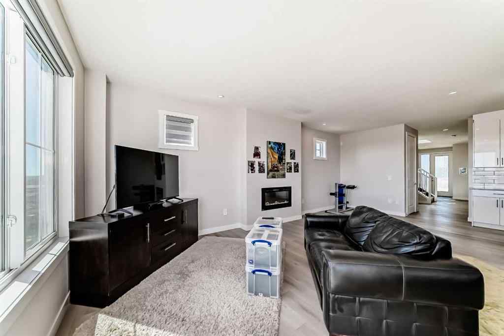 MLS® A2226594 - 816 Edgefield Street  in Edgefield Strathmore, Residential